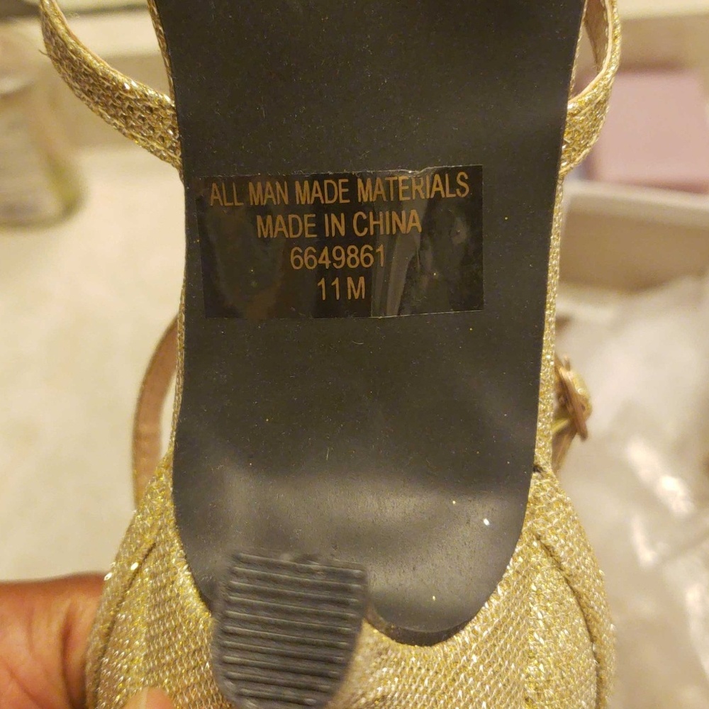 Shoes - Picture 2 of 3